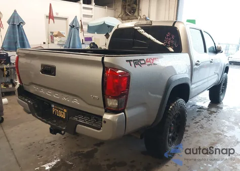 2018 Toyota Tacoma Trd Off Road z USA, uszkodzony, nr VIN 3TMCZ5AN5JM181797